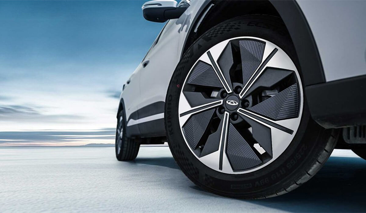 Chery_Section-image_1200x700_Tiggo7_06