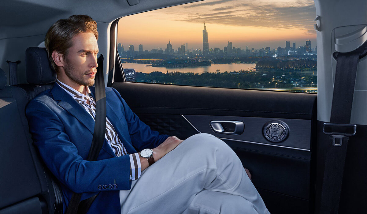 Chery_Section-image_1200x700_Tiggo8_13