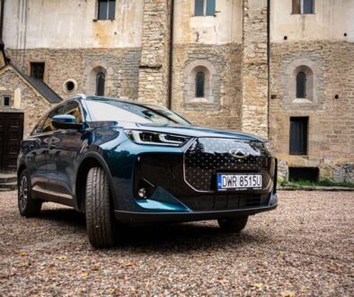 Na jakich oponach zamówić nowe auto z salonu?